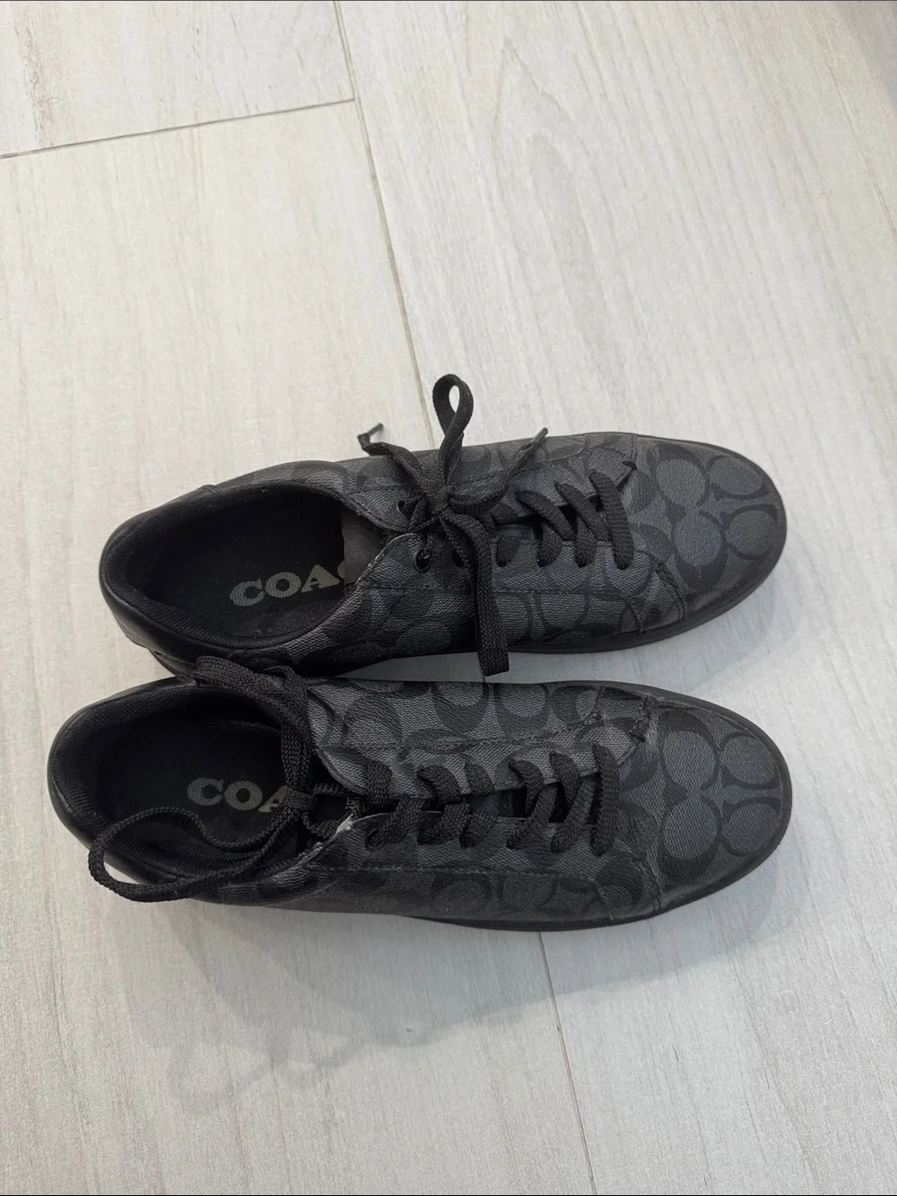 Coach Men's Black Signature Logo Low-Top Sneakers